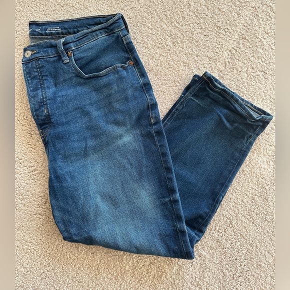 Old Navy Denim - Old Navy Straight Leg Jeans